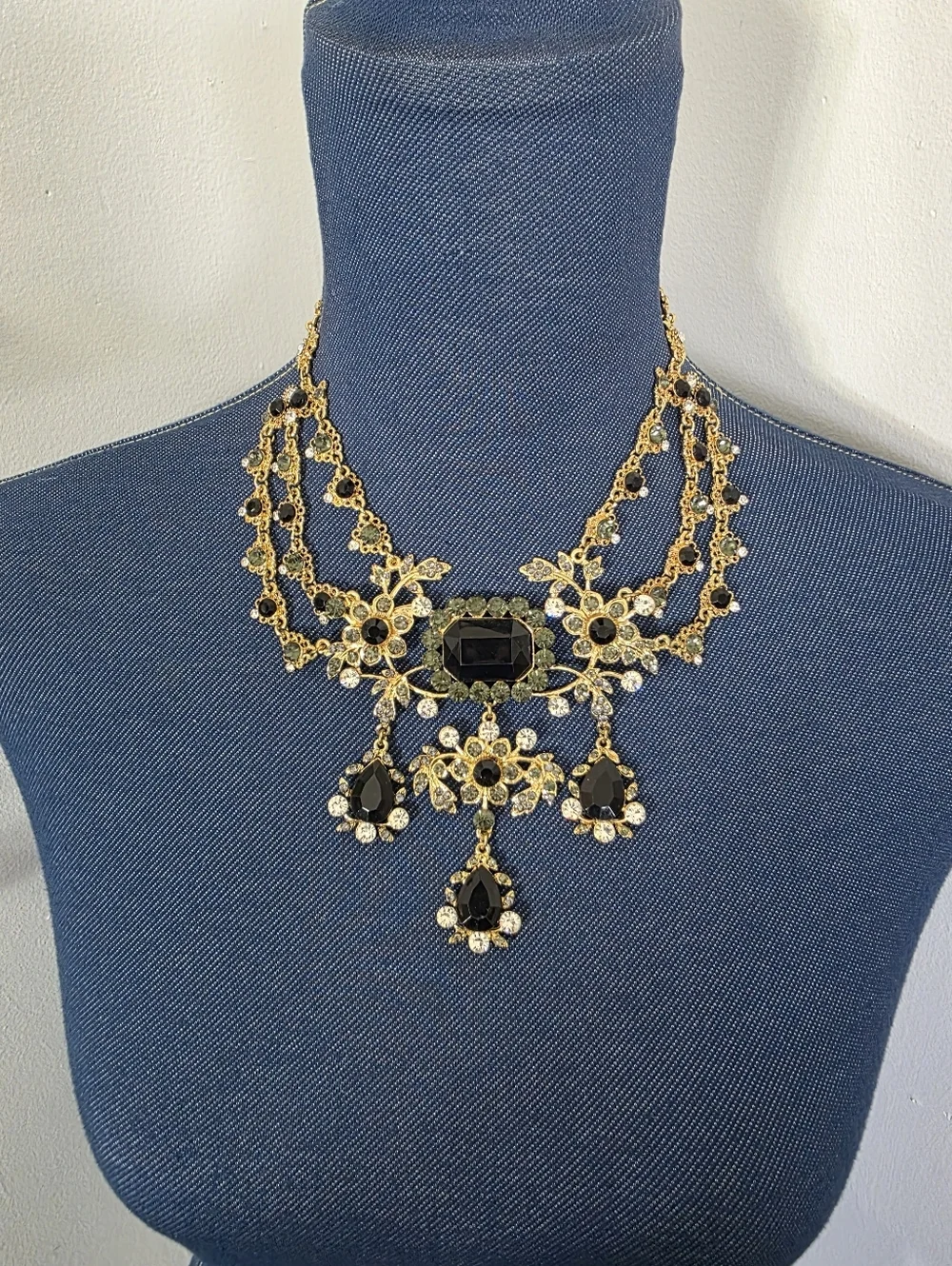 Statement Vintage Vibes Black & Clear Crystal Bib Necklace & Drop Earrings Set